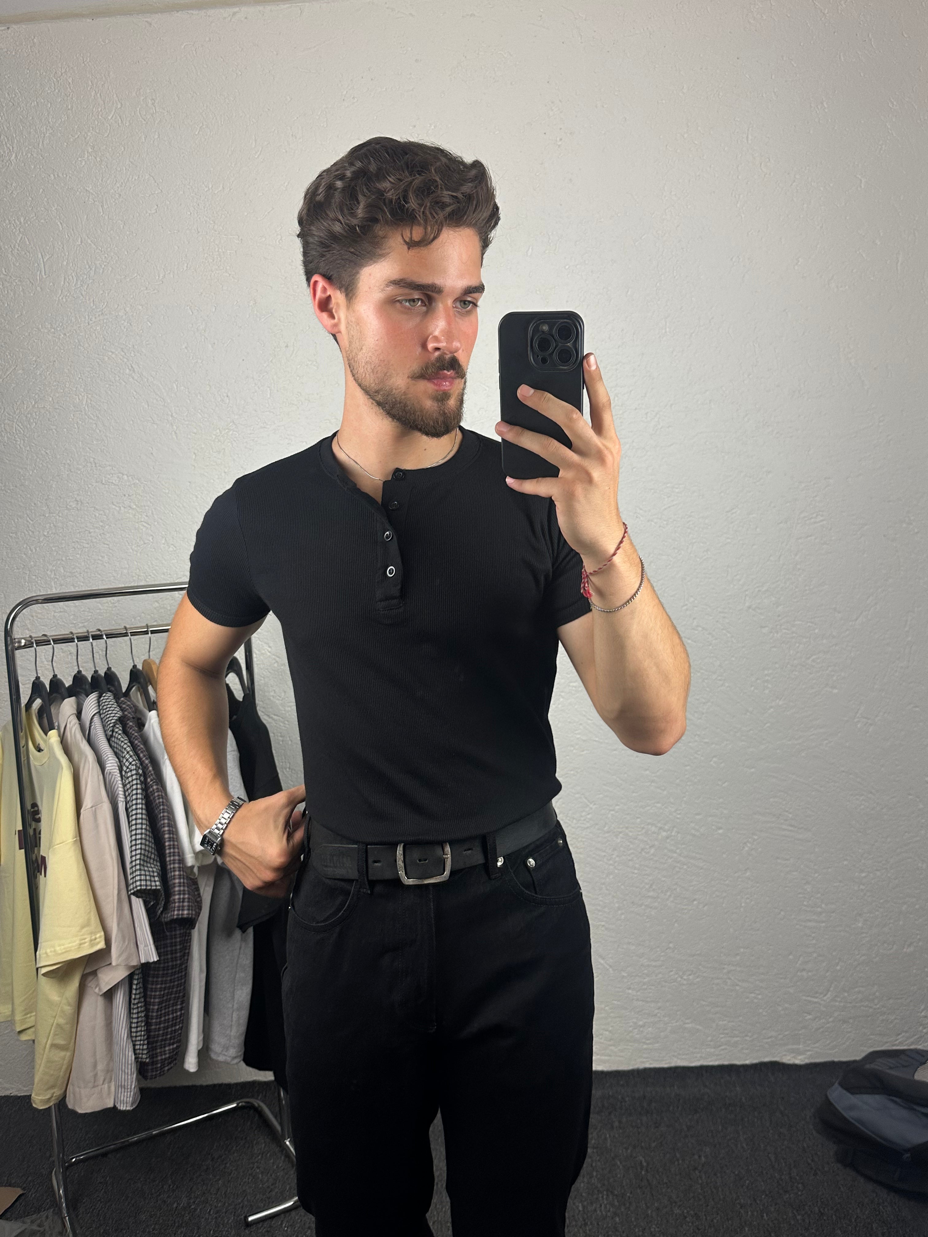 Siyah Henley Yaka T-shirt