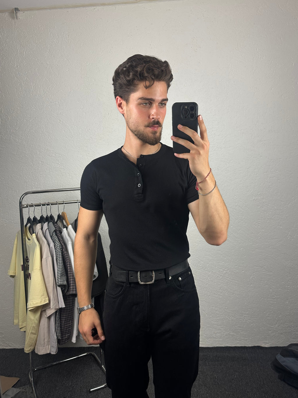 Siyah Henley Yaka T-shirt