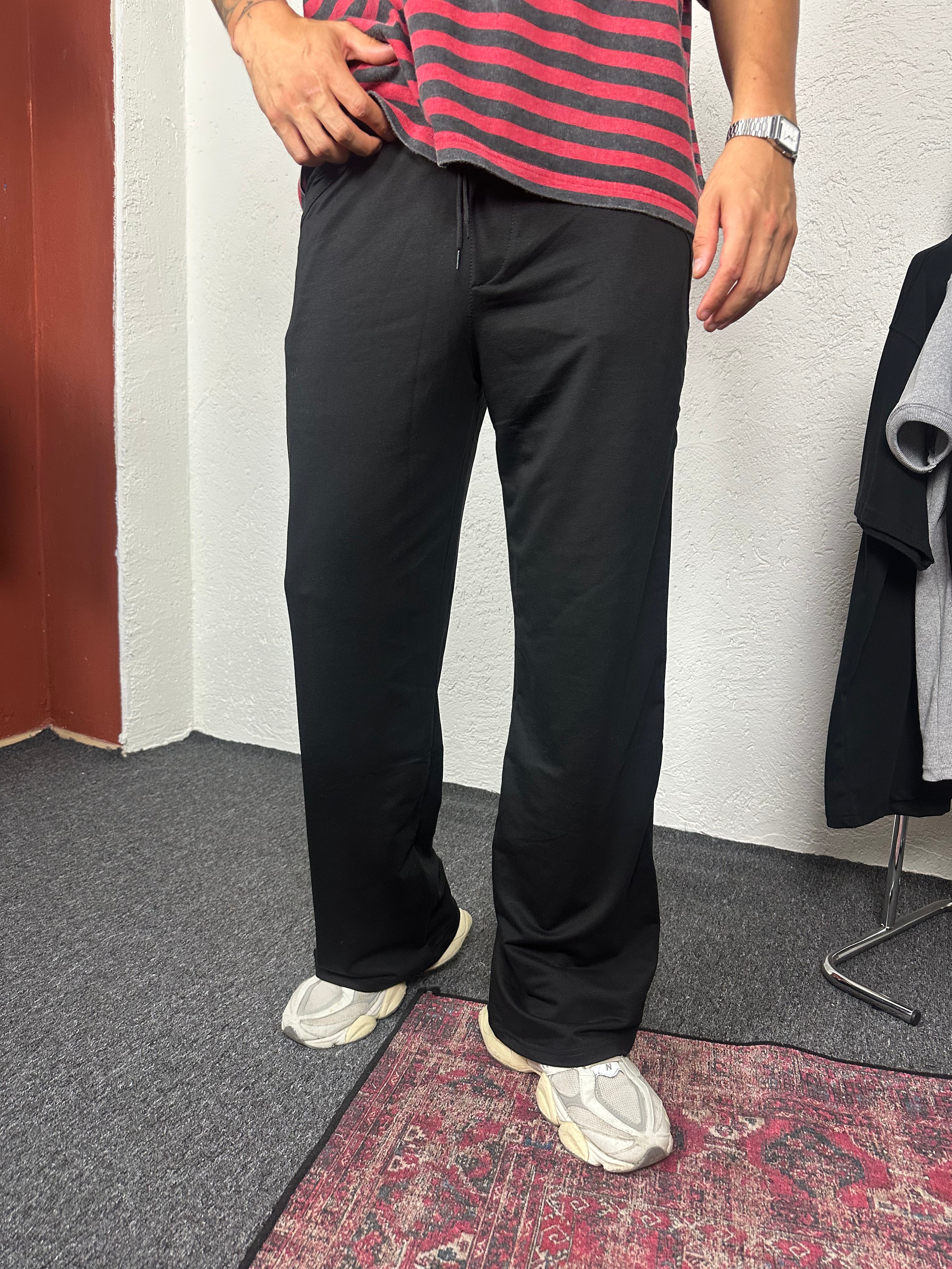 Siyah Flare Paça Basic Eşofman